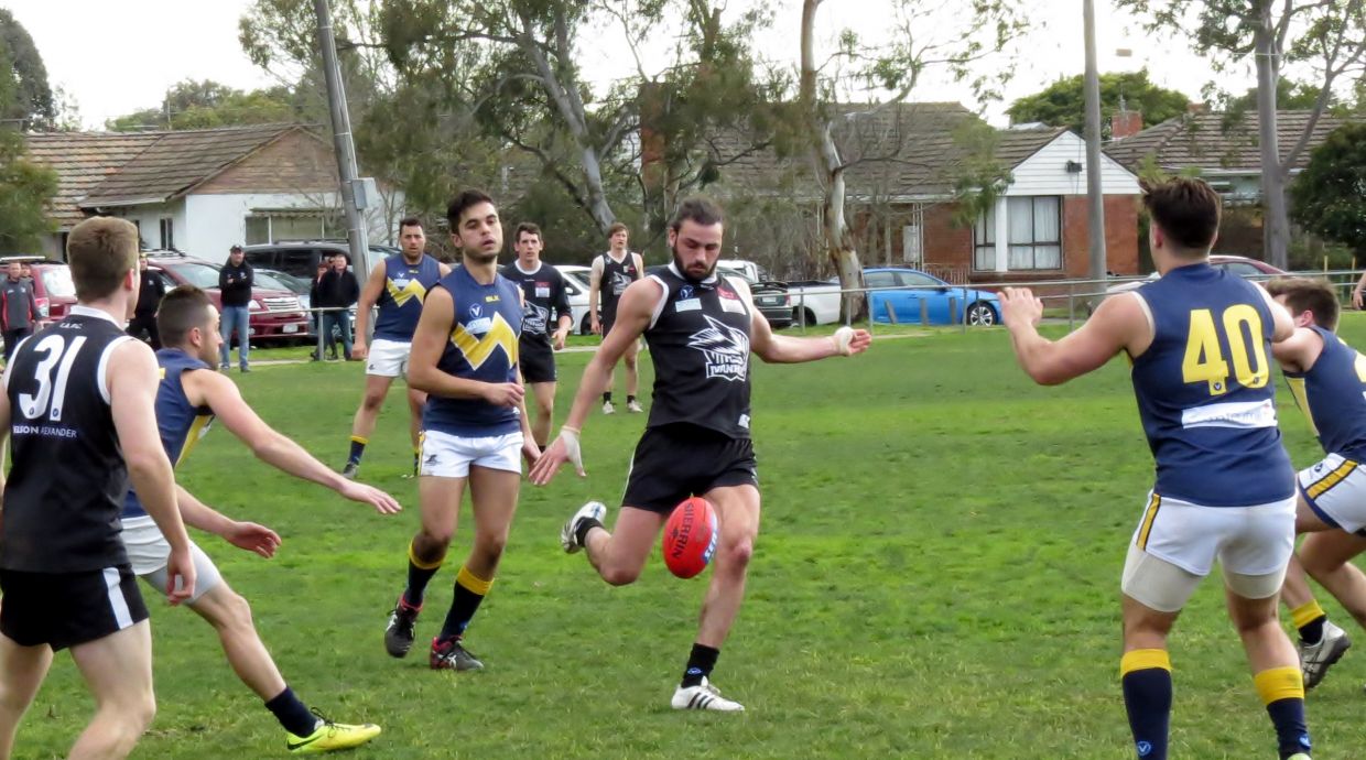 Hoers hold off Friars in thriller, Bullants claim big scalp
