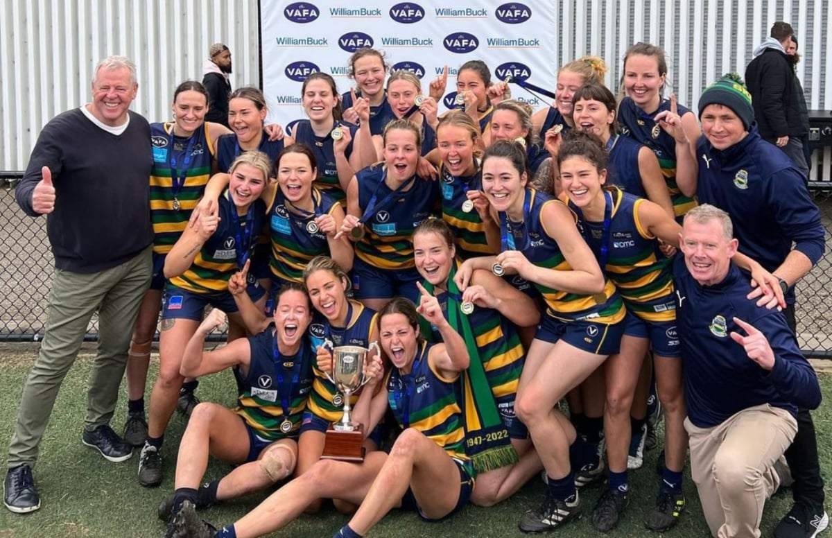 St Kevins fight off a strong Kew to claim back to back Premiership Wins