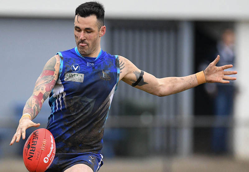 High 5’s at Ivanhoe as Two Blues knock off Monders