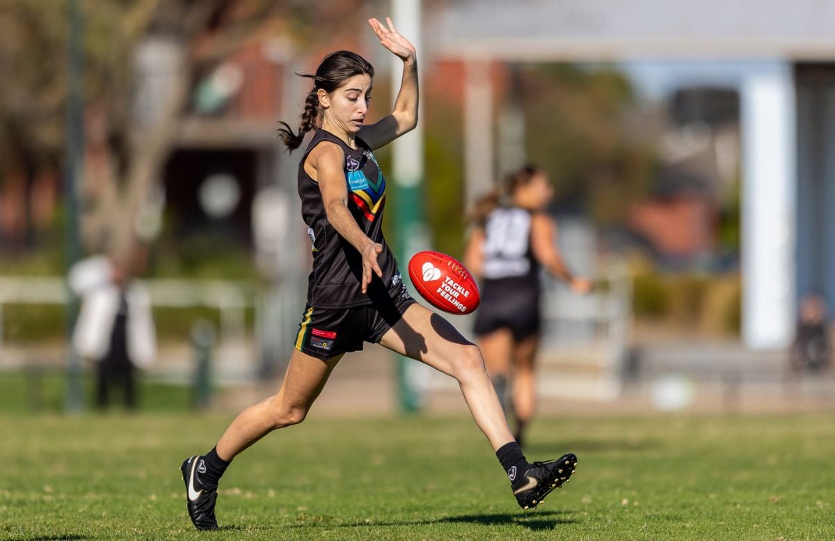 Glen Eira clinch minor premiership as finals race heats up