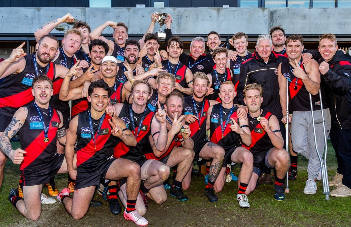 Elsternwick and Brunswick lock horns in low scoring VAFA Division 2 Grand Final