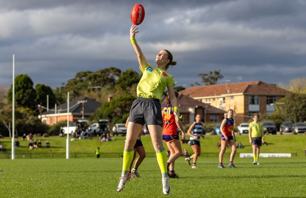 VAFA Umpires achieve Women & Girls Chartered Club status