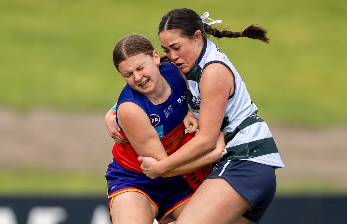 Magpies and OG’s grind out tough wins as race for top 4 heats up