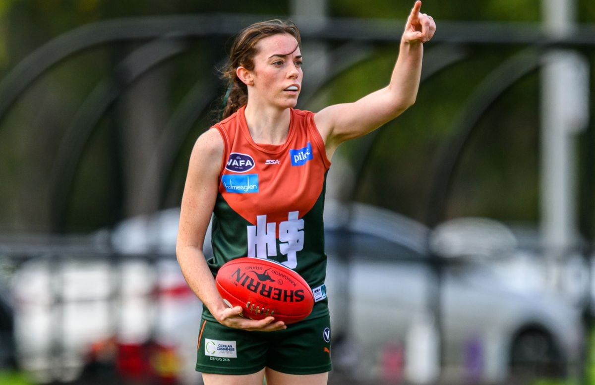 Finals hopes well and truly alive for UHS-VU, while the Renegades make it three on the bounce